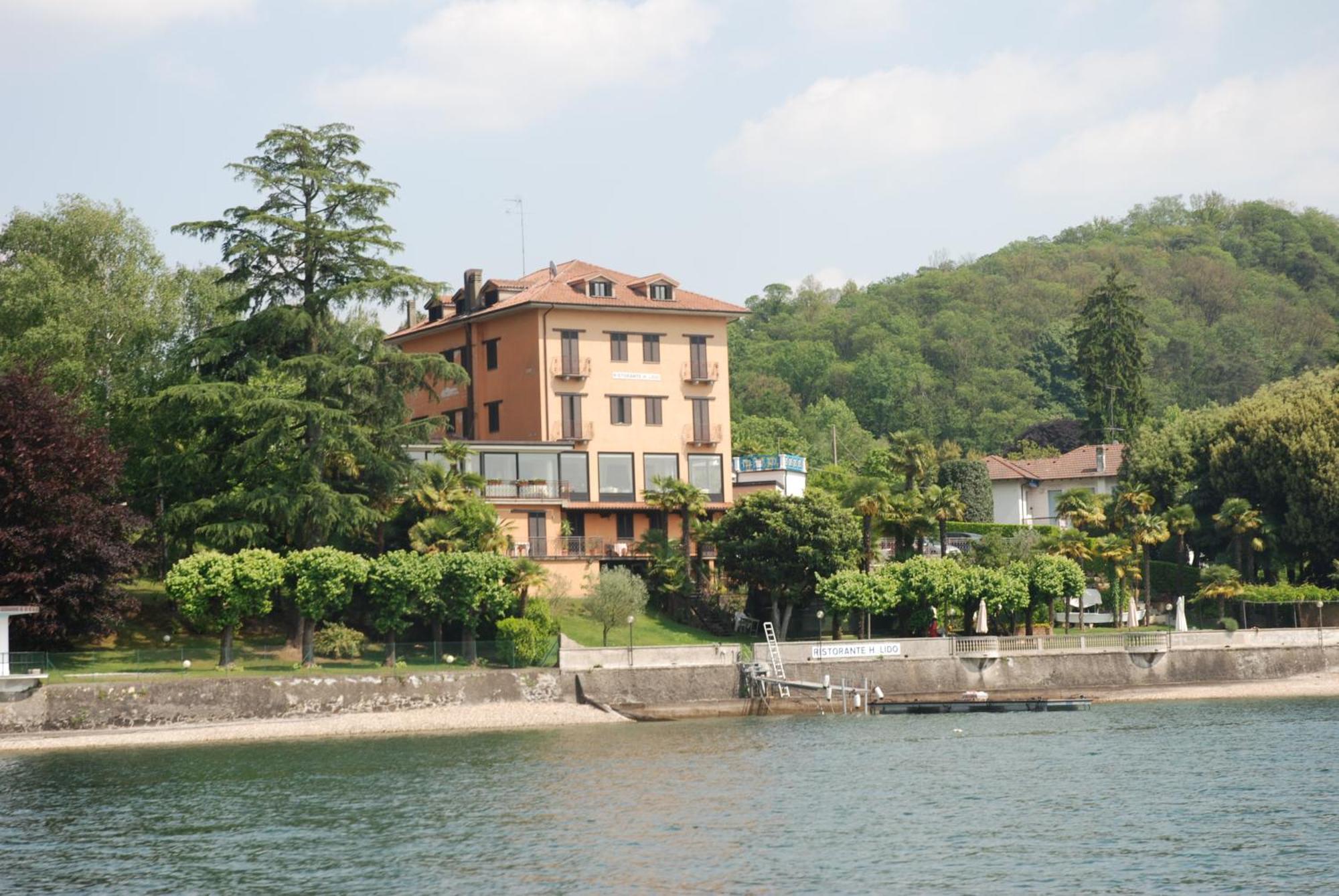 Hotel Lido Angera Exterior photo