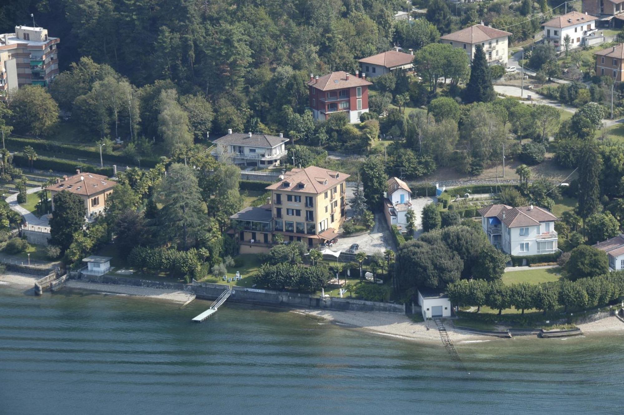 Hotel Lido Angera Exterior photo