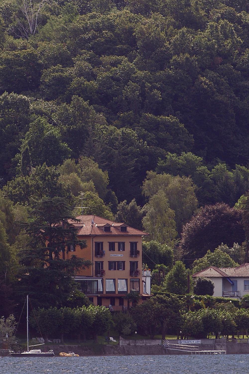 Hotel Lido Angera Exterior photo